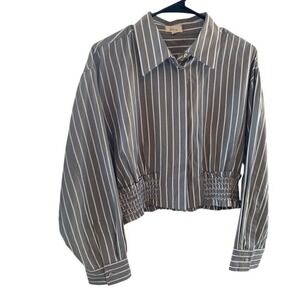 Elan Gray/Striped Cropped Button Down Shirt Smocked Waist Long Sleeve‎ Size L